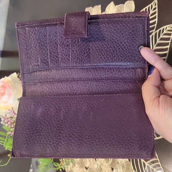 Authentic Gucci horsebit wallet - Picture 9 of 12
